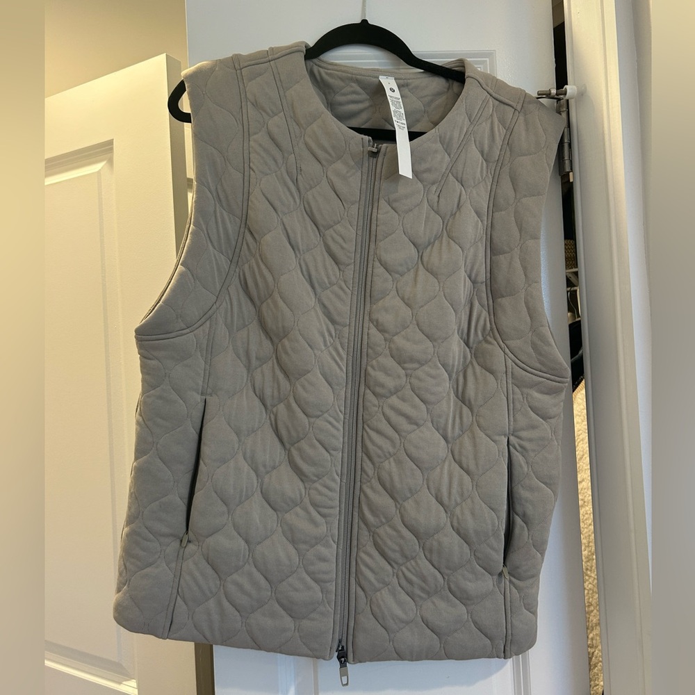 Lululemon Quilted Vest - Size 6
